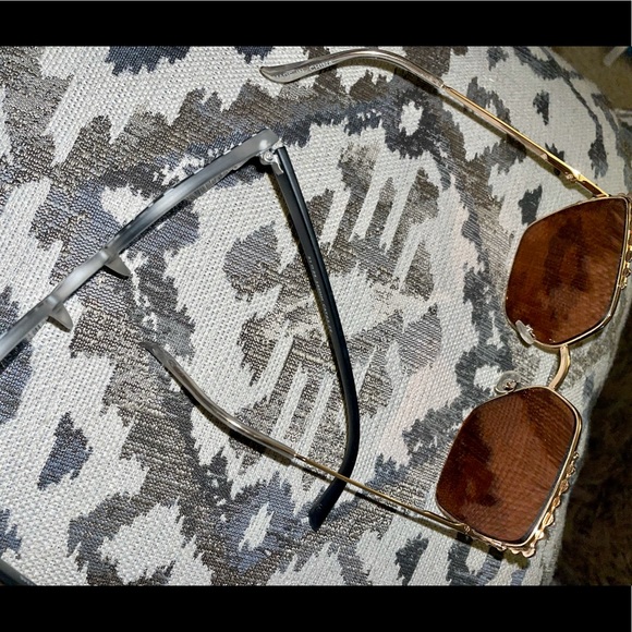 ๐ถ๐ Ladies Fashion Sunglasses Bundle ๐ถ๐ - Picture 4 of 6
